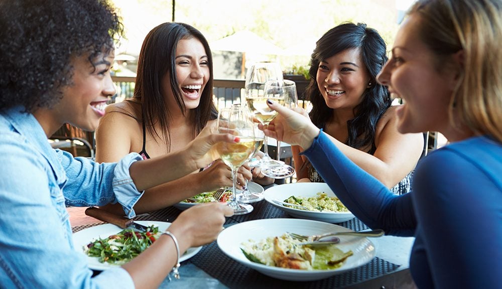 gatlinburg-outdoor-dining-feature.jpg