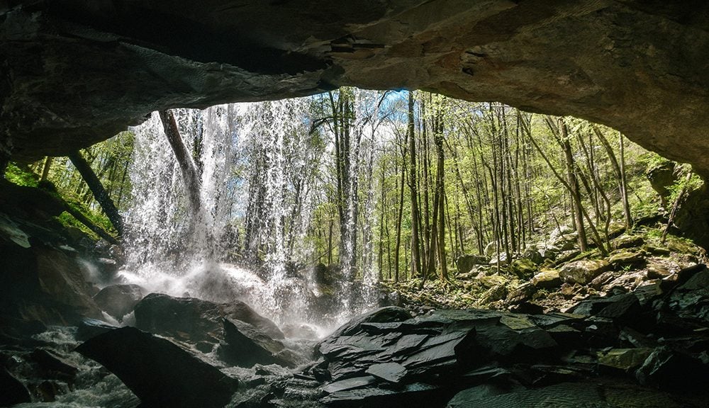 forbidden-caverns-feature