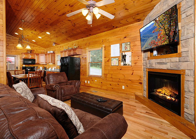 Gatlinburg - Happily Ever After - Living Room