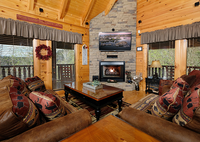 Pigeon Forge cabin rental Memory Keeper game room