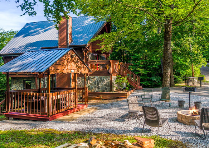 Queen of the Hills, The Perfect Cabin