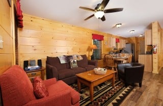 Gatlinburg - Bear Trail 625 - Living Room