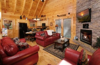 Pigeon Forge - Ever After - Living Room