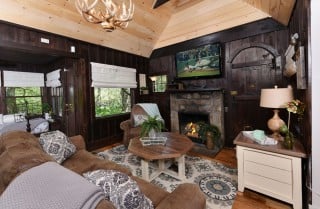 gatlinburg cabin – on the river – living room