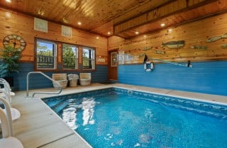 Gatlinburg Dip In The Smokies Overview
