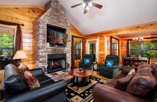 Gatlinburg Mountain Heaven Retreat