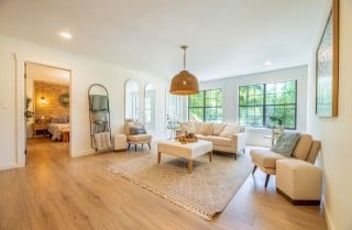 Gatlinburg - Modern Mountain Retreat - Living Room