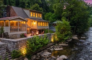Gatlinburg Cabin - Simone's Cottage - Overview