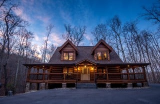 Gatlinburg Cabins - Oakmont Lodge - Exterior