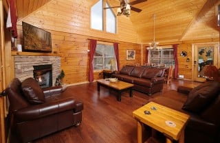 Pigeon Forge - Bear Creek Lodge - Living Room