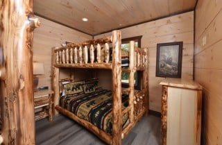 Big Forest Lodge, Reality Kings Bunk Bed