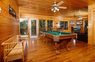 pigeon forge cabin – boo boo's den – pool table