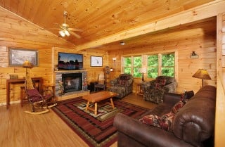 Pigeon Forge - Close to Heaven - Living Room