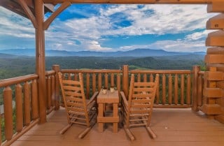 pigeon forge - legacy views and a theater - deck