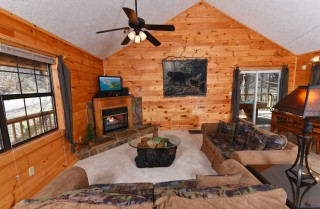 Pigeon Forge - Mountain Blessing - Living Room