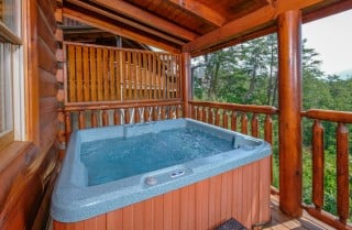 Pigeon Forge Cabin- Oh Yea – Hot Tub