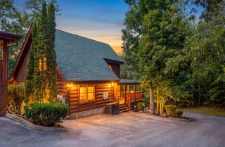 Pigeon Forge Simply Amazing Exterior