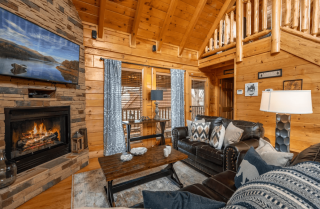 Pigeon Forge - Rockin' in the Smokies - Living Room