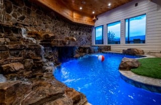 Pigeon Forge Cabin - Sky River Lodge - Indoor Pool