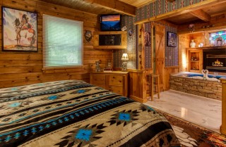 Pigeon Forge - Lakota Wolf Cabin - Bedroom