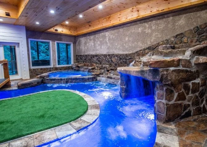 Cabins with Pools