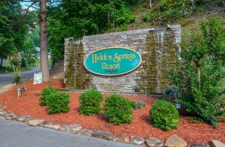 Pigeon Forge - Hidden Springs Resort - Entrance