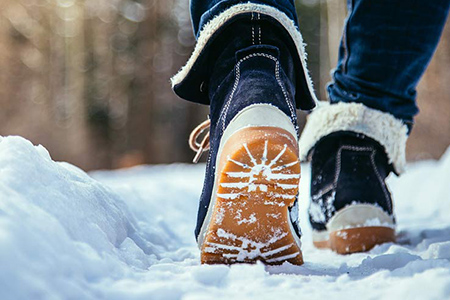 feet on the snow